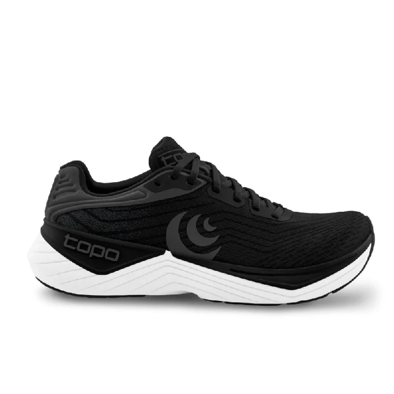 Topo Athletic Women's Ultrafly 5 Wide Width - Black/White